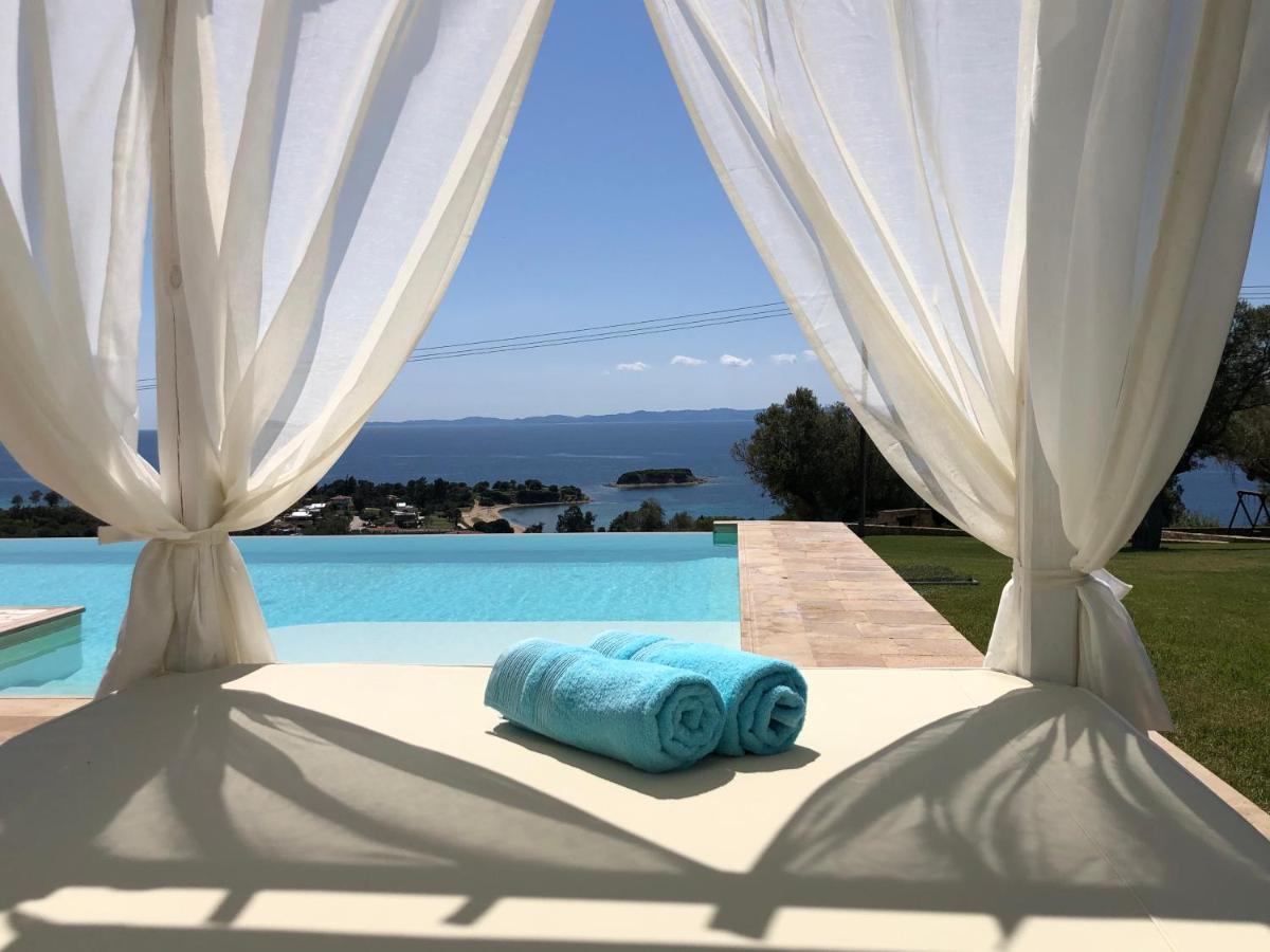 Sithonian Blue Royal Villa Nikiti  Exterior foto