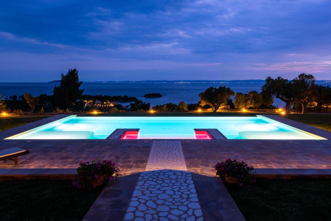Sithonian Blue Royal Villa Nikiti  Exterior foto