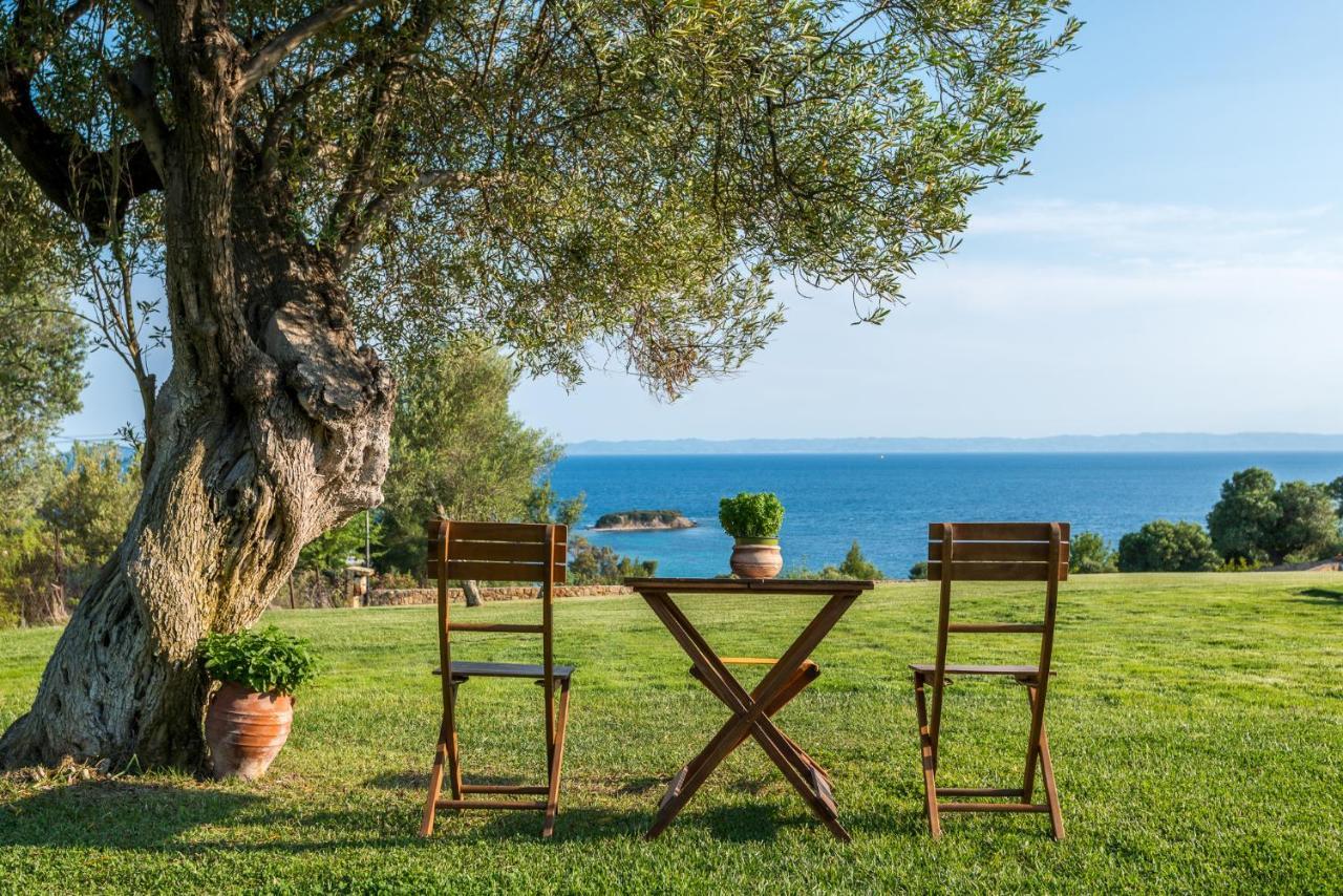 Sithonian Blue Royal Villa Nikiti  Exterior foto