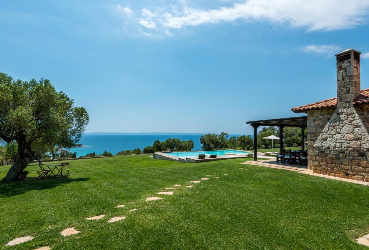 Sithonian Blue Royal Villa Nikiti  Exterior foto